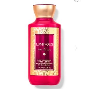 Luminous
Daily Nourishing Body Lotion 8oz